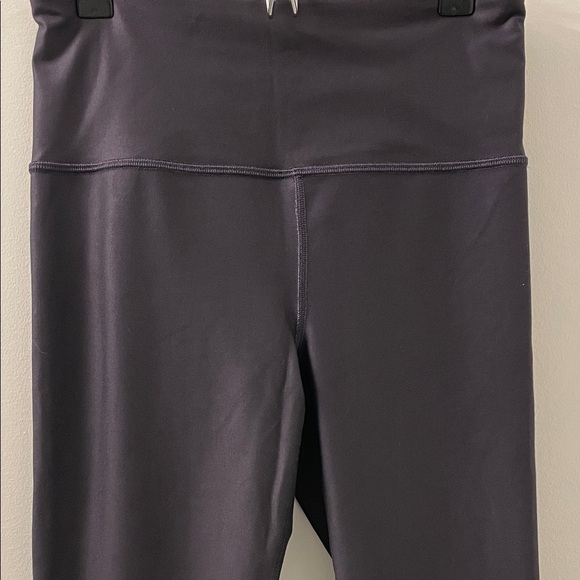 Athleta purple and pink Ombre Elation 7/8 Leggings. Never worn! - Picture 2 of 5